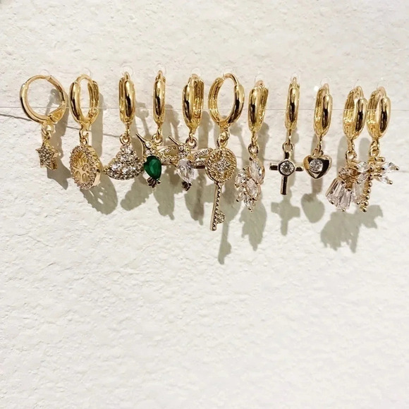 PETIT Liberfly Hoops Earrings - Picture 6 of 6